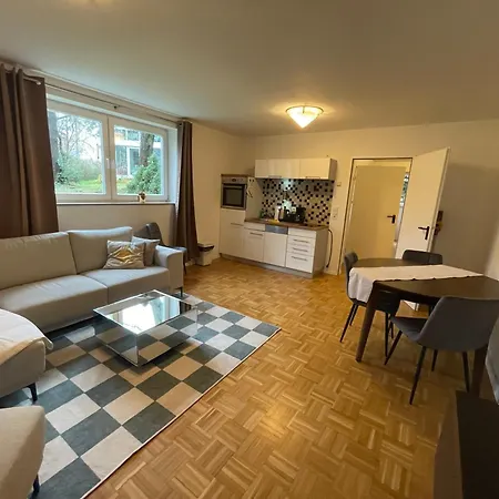 Ferienwohnungen Kruegerstrasse Drezno Zewnętrze zdjęcie