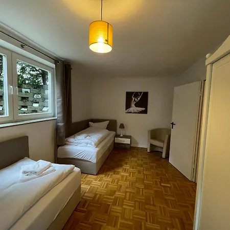 Ferienwohnungen Kruegerstrasse Drezno Zewnętrze zdjęcie